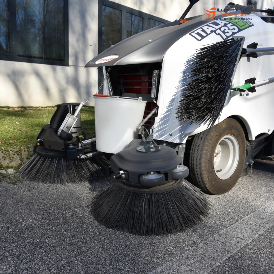 TSM ITALA 135 street sweeping machine for compounds and tourist resorts